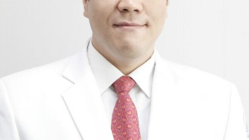 사진_강지훈원장.jpg